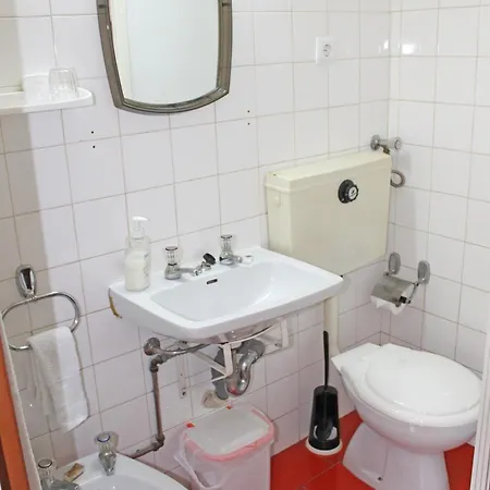 Guest house Pensao Franca 2*