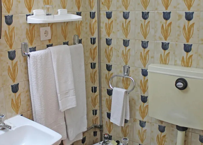 Pensao Franca 2* بورتو